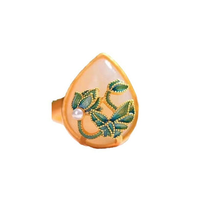 Anello bellissimo con stile unico