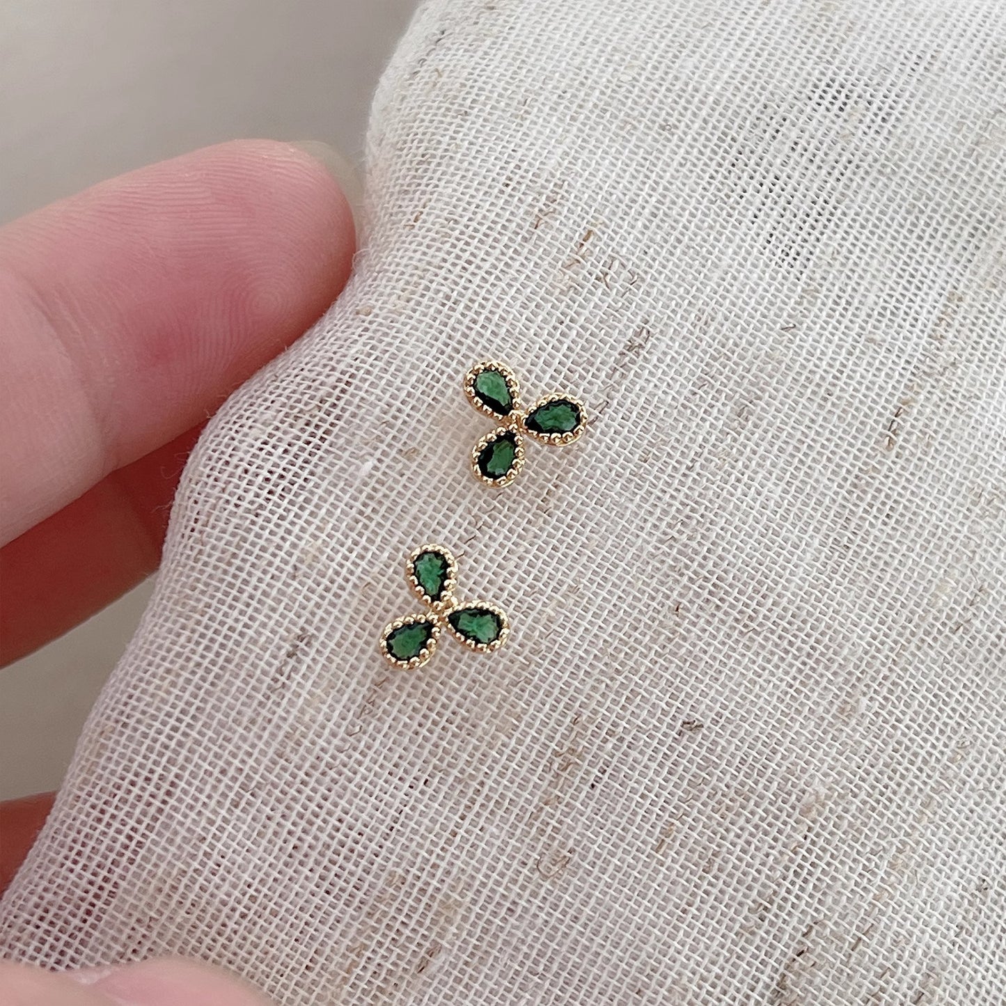 Orecchino vintage fatto a mano