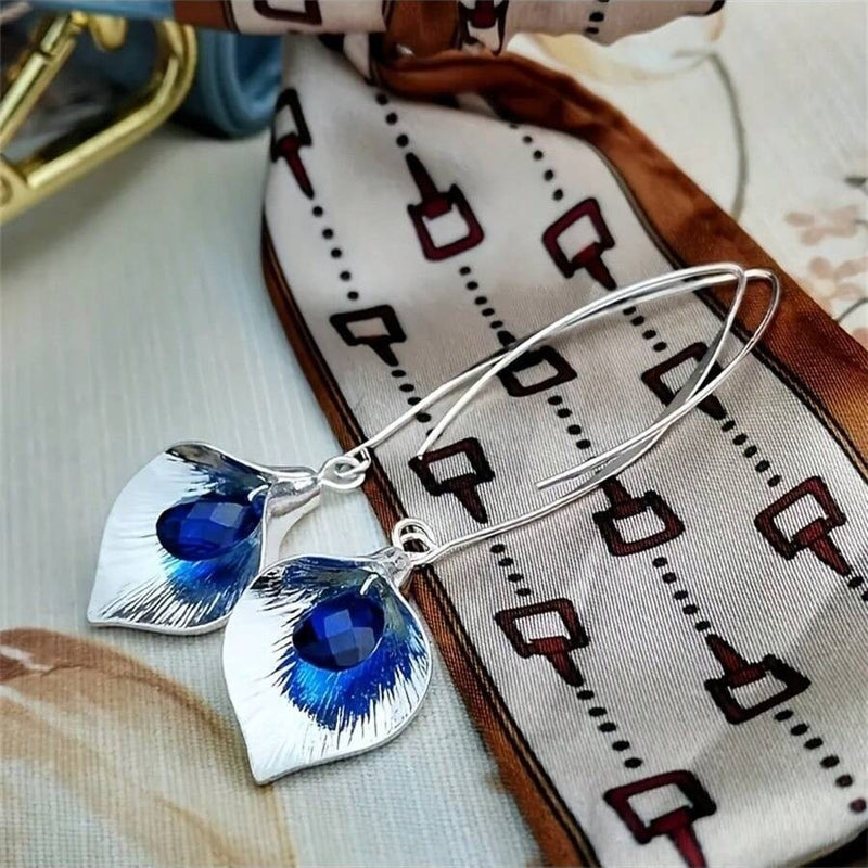 Orecchino artigianale delicato