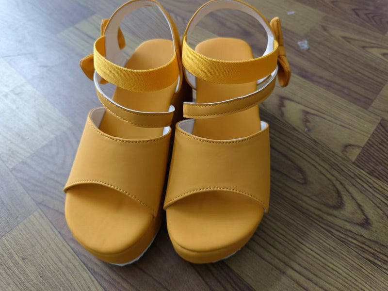 Sandali Ortopediche Aggraziate dal Look Moderno