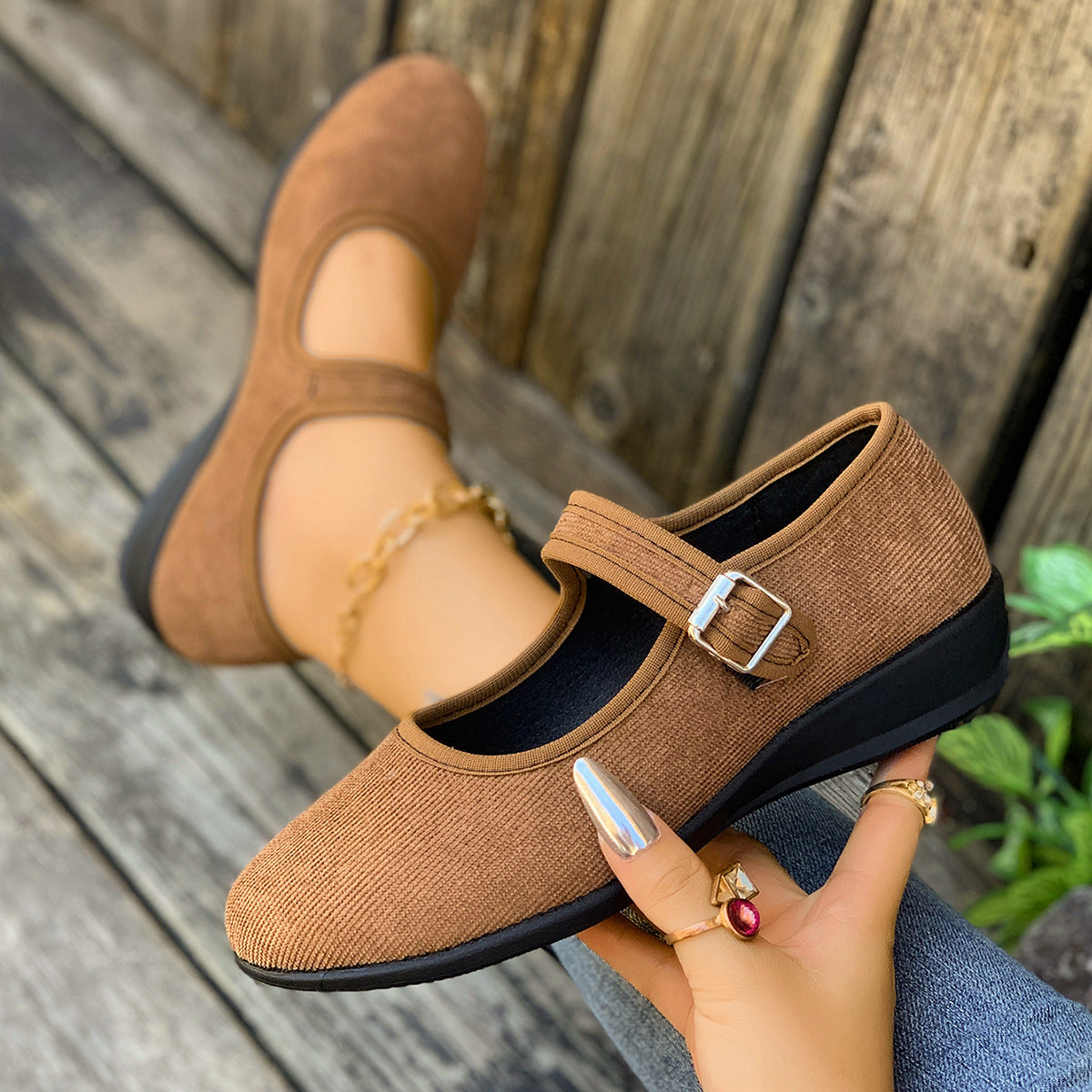 Scarpe Ortopediche Ispirate al Vintage