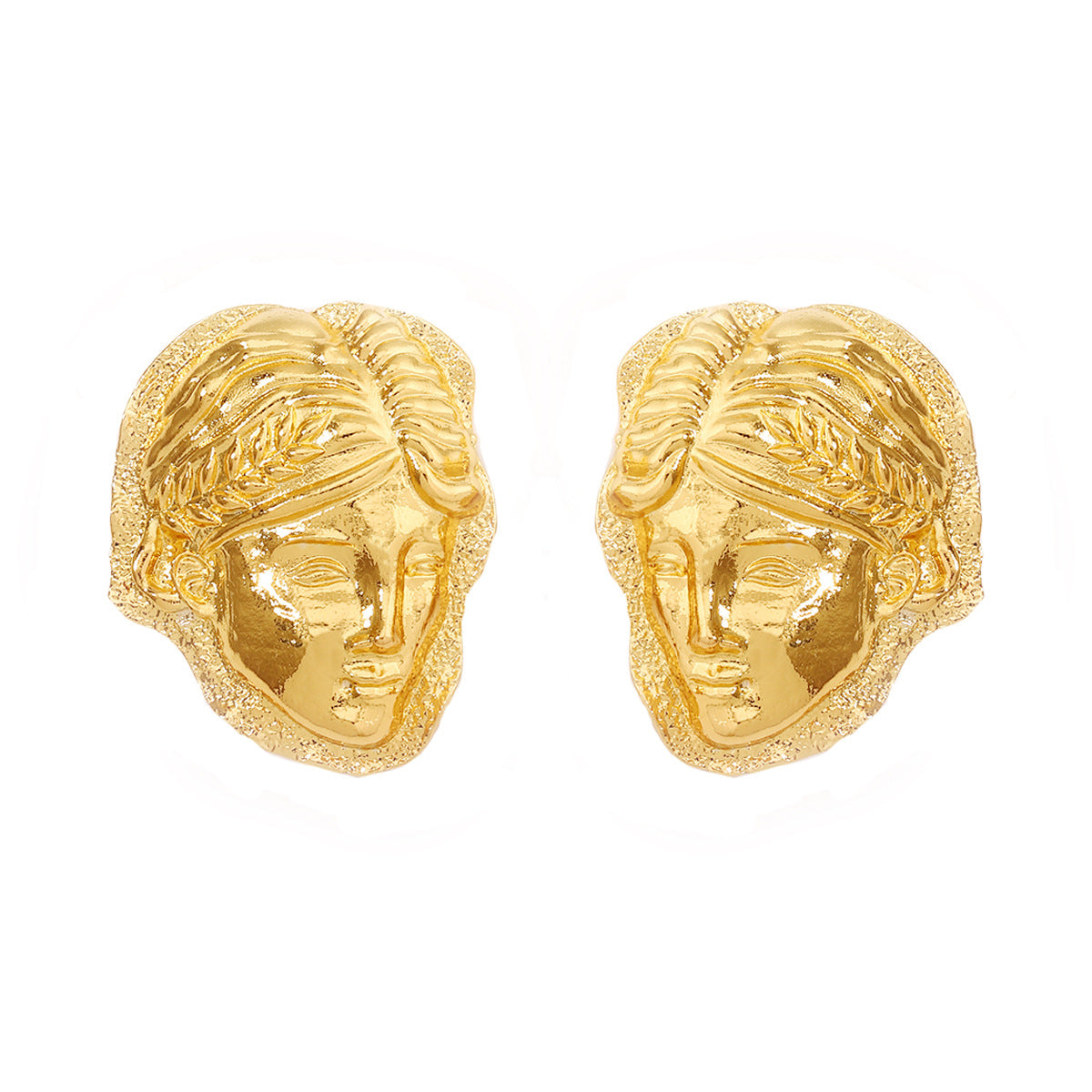 Orecchino artigianale delicato