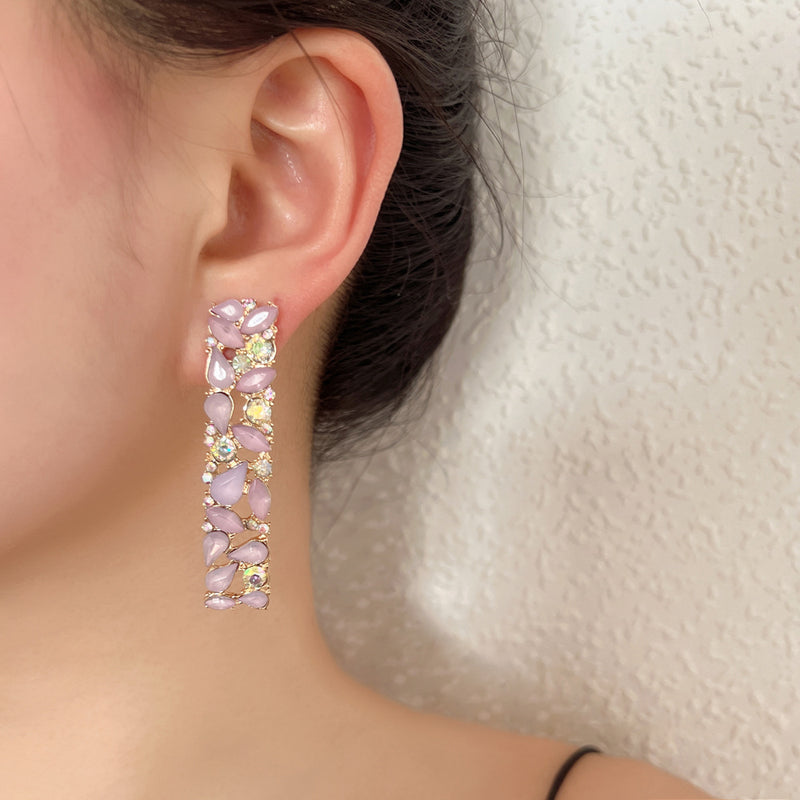 Orecchino artigianale delicato