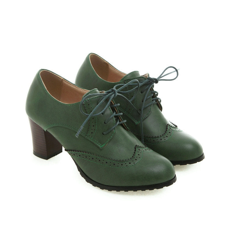 Scarpe Ortopediche Aggraziate dal Look Moderno