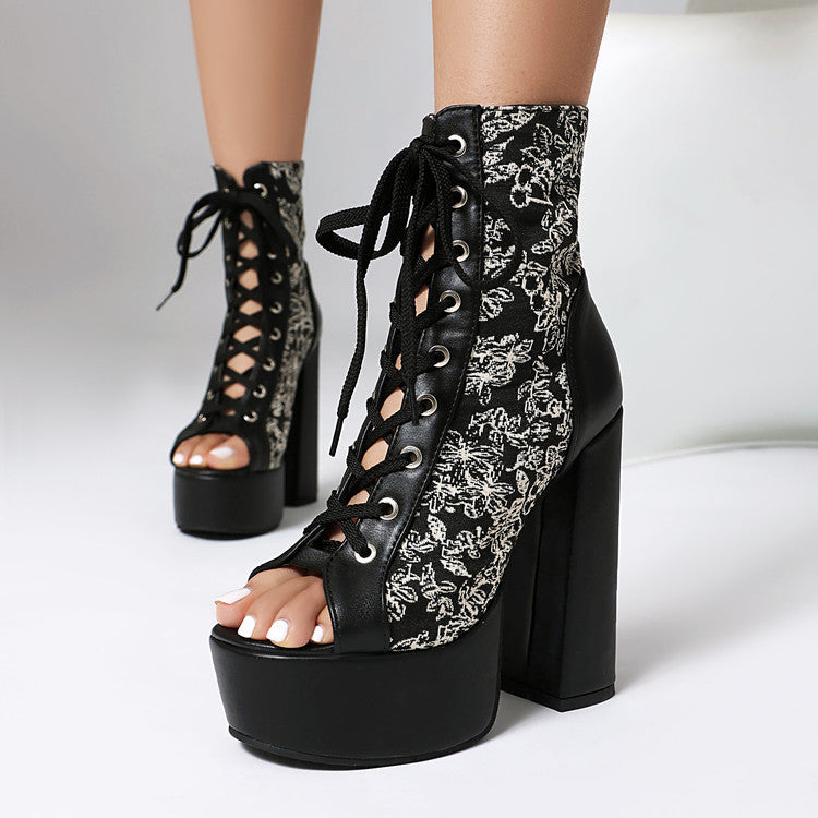 Stivali Ortopediche Aggraziate dal Look Moderno