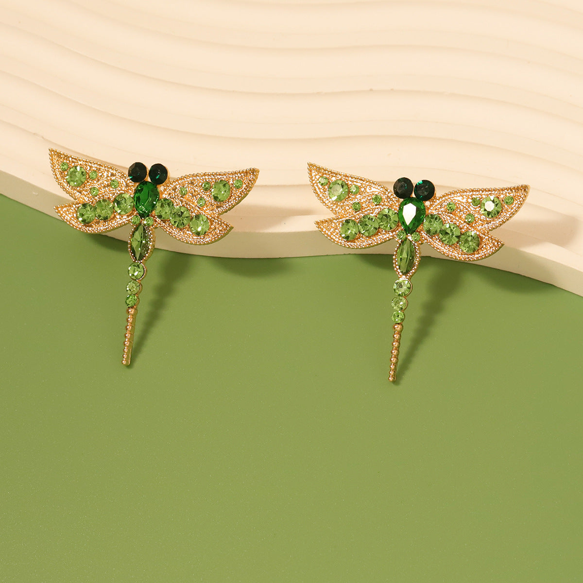 Orecchino elegante per ogni occasione