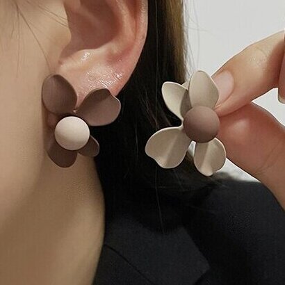 Orecchino affascinante per ogni occasione