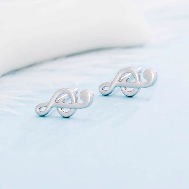 Orecchino vintage fatto a mano