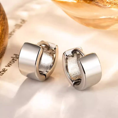 Orecchino artigianale delicato