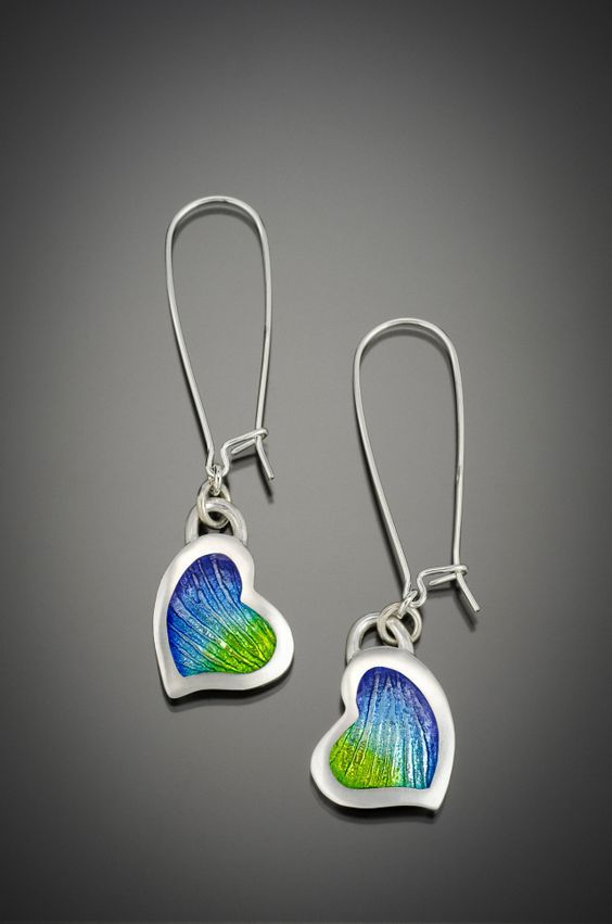 Orecchino vintage fatto a mano