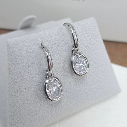 Orecchino affascinante per ogni occasione