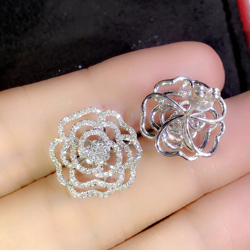 Orecchino affascinante per ogni occasione