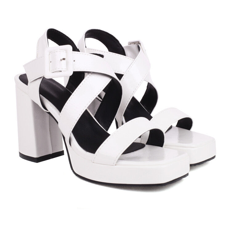 Sandali Ortopediche Aggraziate dal Look Moderno