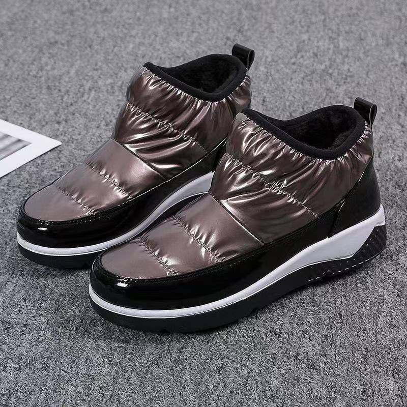 Stivali Ortopediche Aggraziate dal Look Moderno