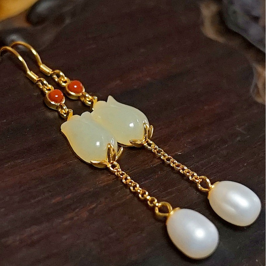 Oro Orecchino bellissimo con stile unico