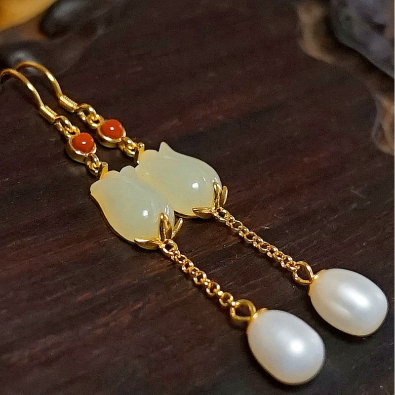 Oro Orecchino bellissimo con stile unico