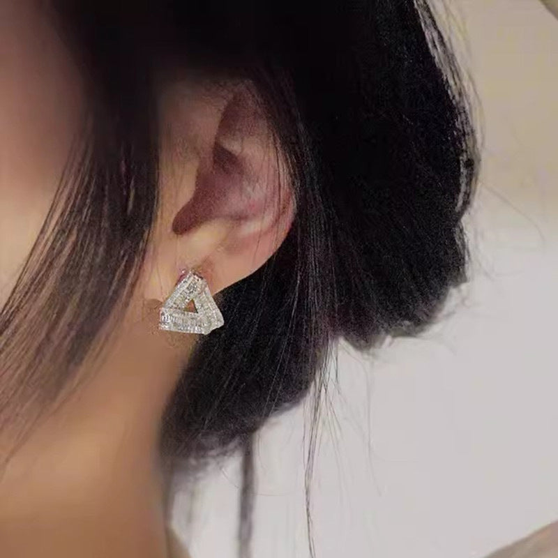 Orecchino elegante per ogni occasione