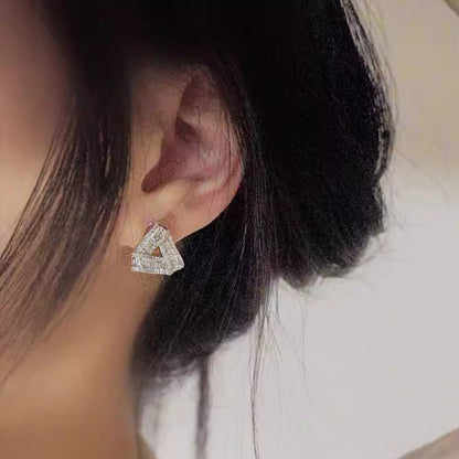 Orecchino elegante per ogni occasione