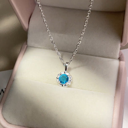 Gioiello artigianale delicato