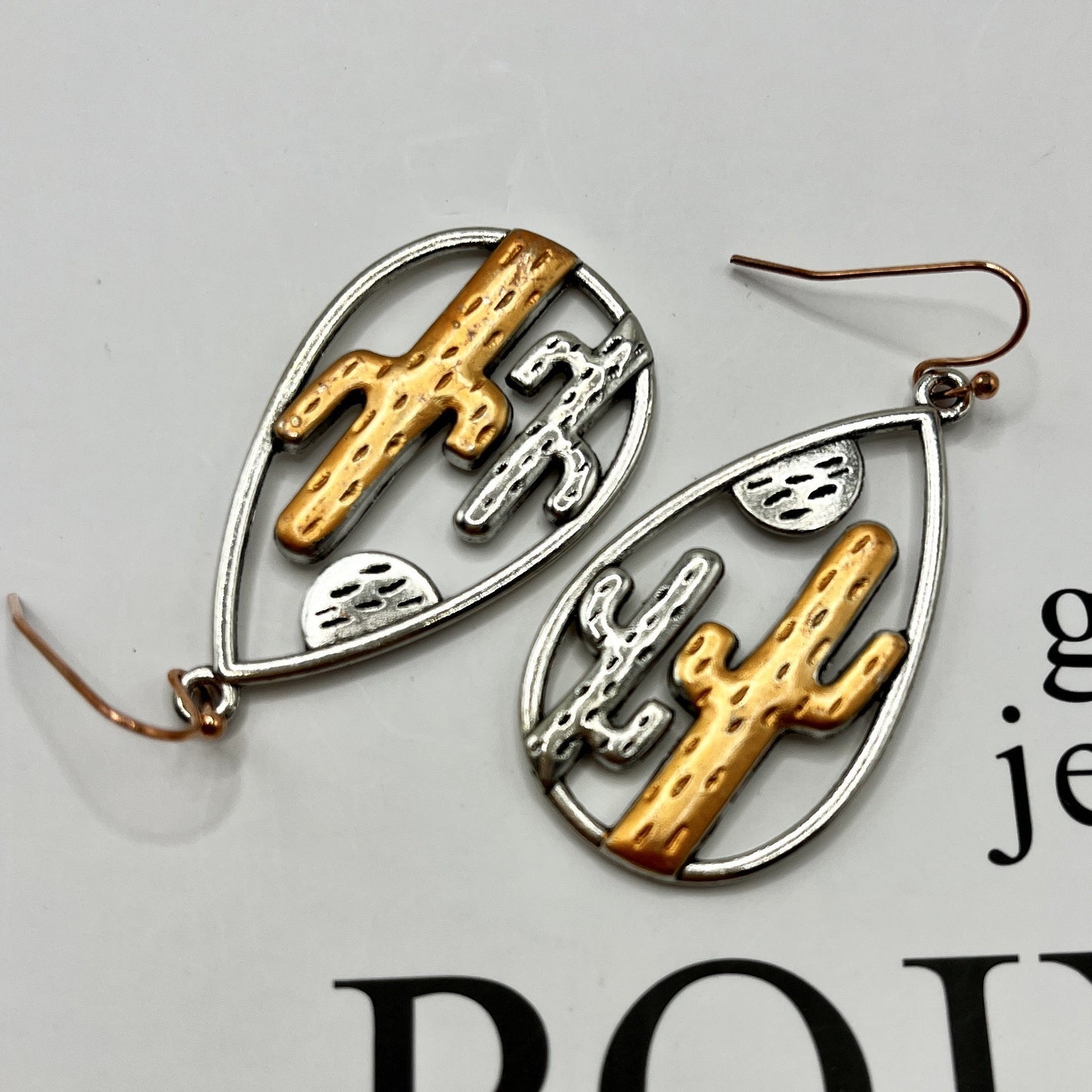 Orecchino affascinante per ogni occasione