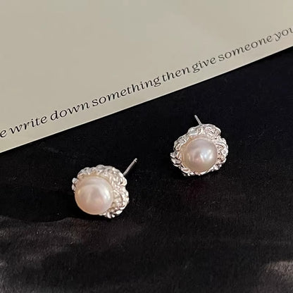 Perla Orecchino artigianale delicato