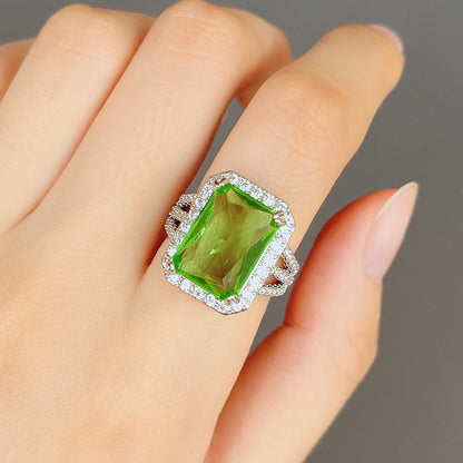 Anello classico dal fascino senza tempo