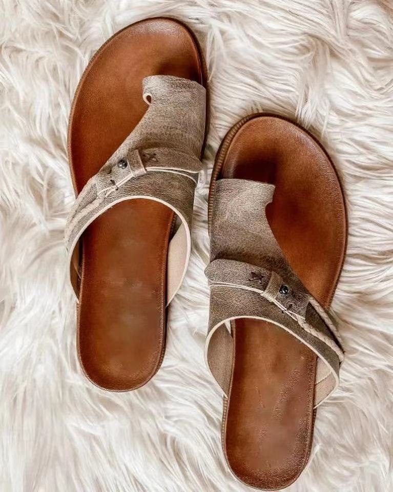 Sandali Ortopediche Aggraziate dal Look Moderno