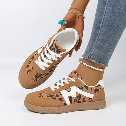 Scarpe Ortopediche Aggraziate dal Look Moderno