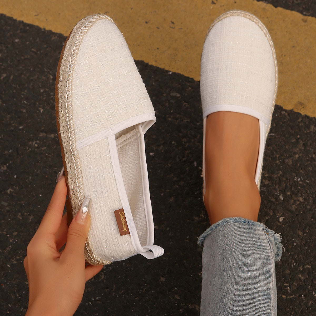 Scarpe Ortopediche Aggraziate dal Look Moderno