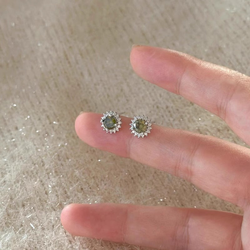 Orecchino stupendo per uso quotidiano