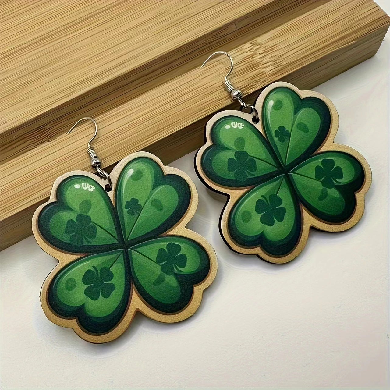 Orecchino bellissimo con stile unico