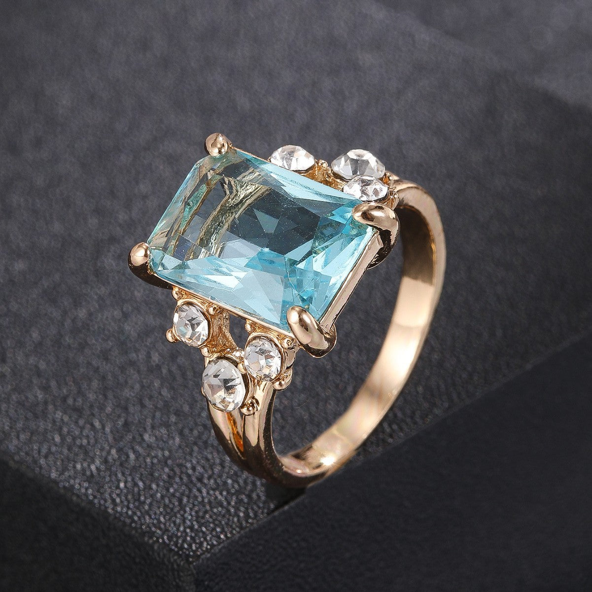 Anello romantico per momenti speciali