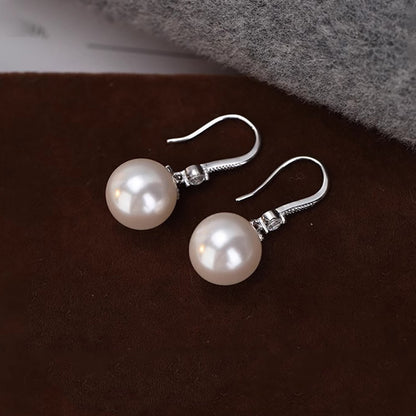 Perla Orecchino classico dal fascino senza tempo