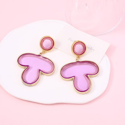 Orecchino artigianale delicato