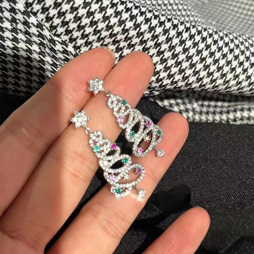 Orecchino elegante per ogni occasione