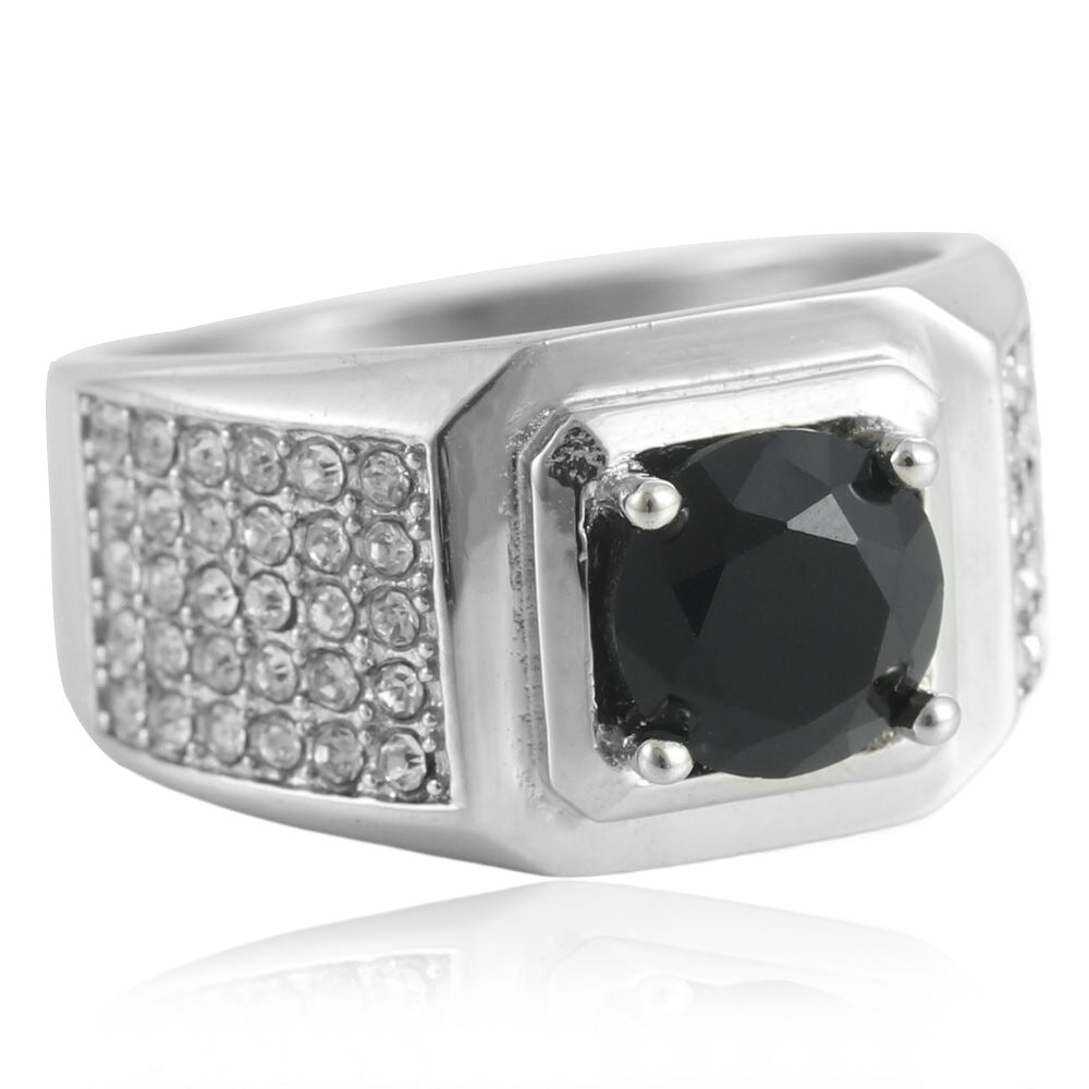 Anello bellissimo con stile unico