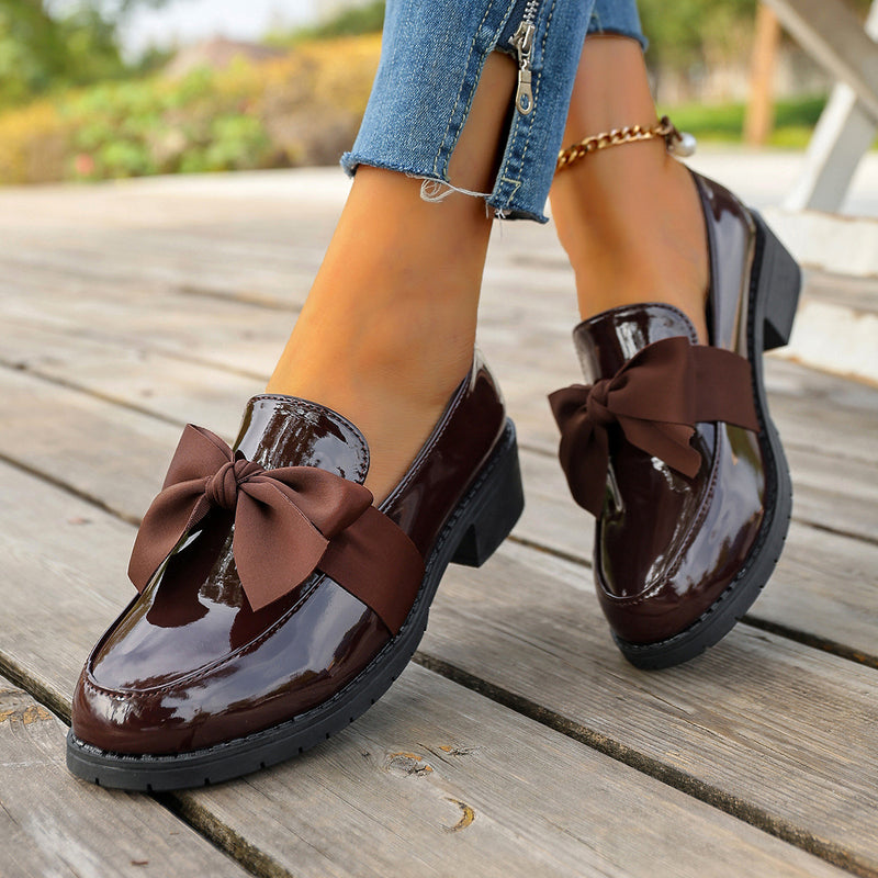 Scarpe Ortopediche Aggraziate dal Look Moderno