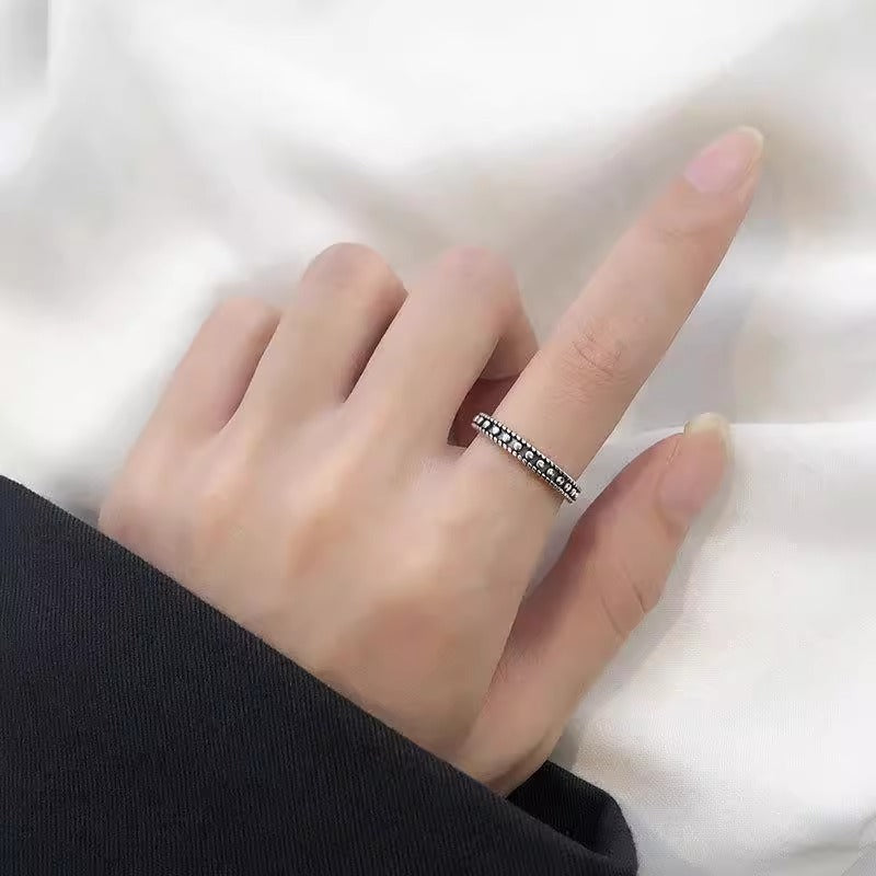 Anello bellissimo con stile unico