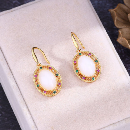 Orecchino artigianale delicato