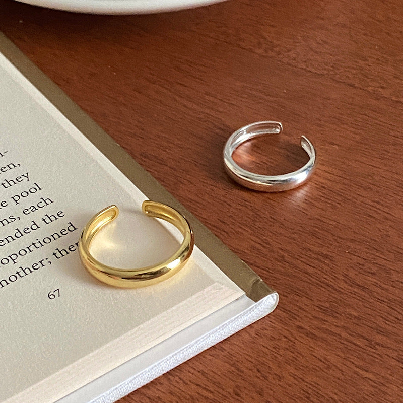 Oro Anello classico dal fascino senza tempo