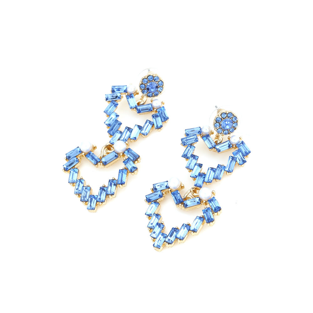 Orecchino romantico per momenti speciali