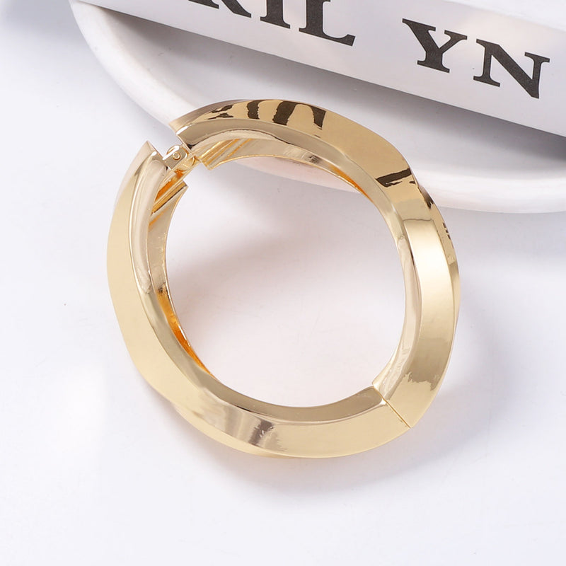 Bracciale bellissimo con stile unico