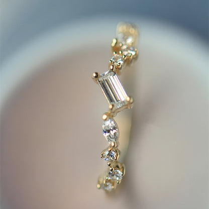 Anello classico dal fascino senza tempo