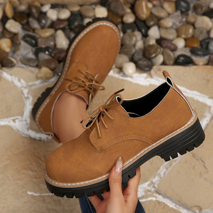 Scarpe Ortopediche Aggraziate dal Look Moderno