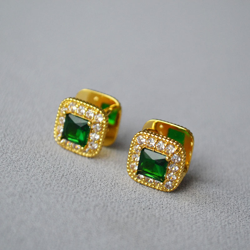 Oro Orecchino artigianale delicato