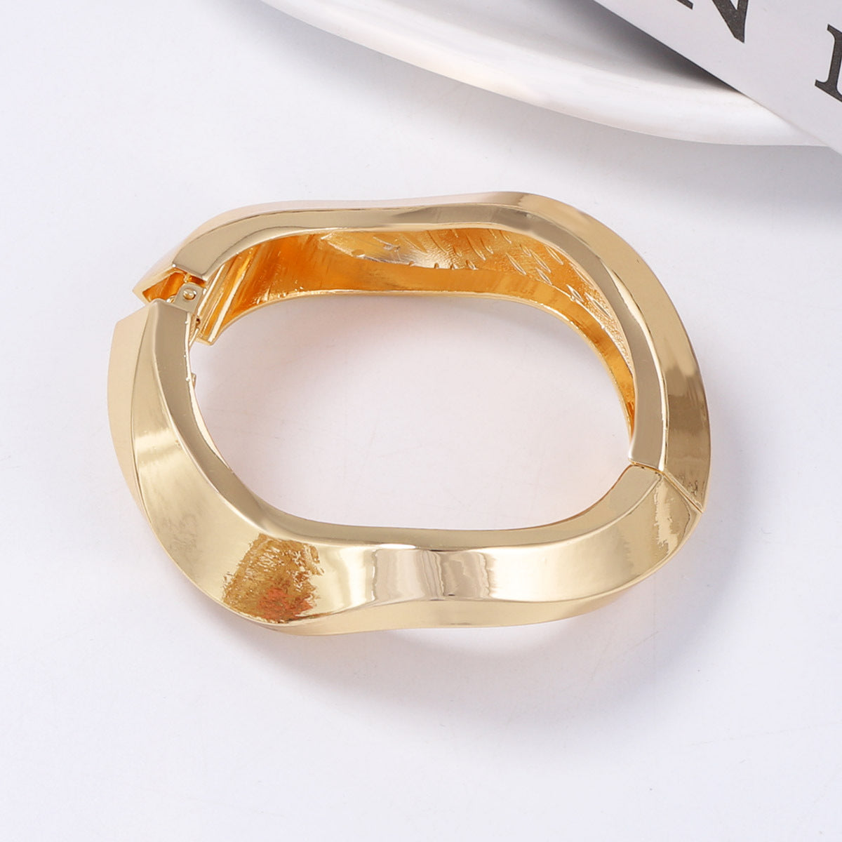 Bracciale bellissimo con stile unico