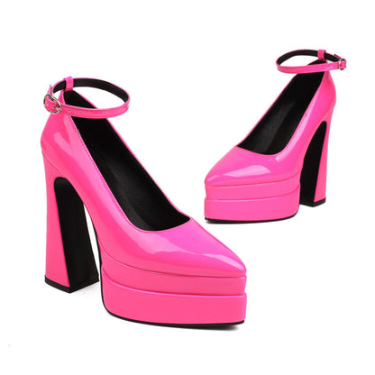 Scarpe Ortopediche Aggraziate dal Look Moderno