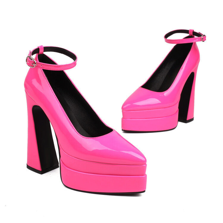 Scarpe Ortopediche Aggraziate dal Look Moderno