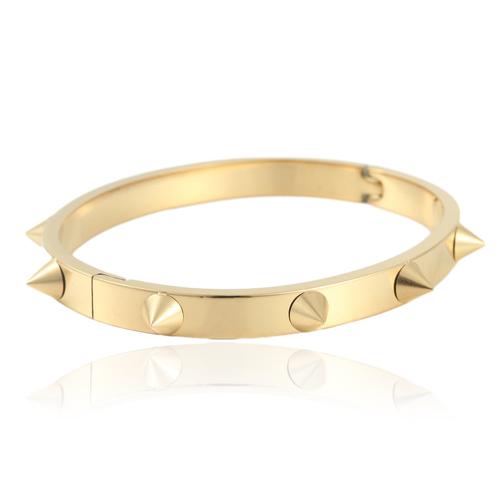 Bracciale bellissimo con stile unico