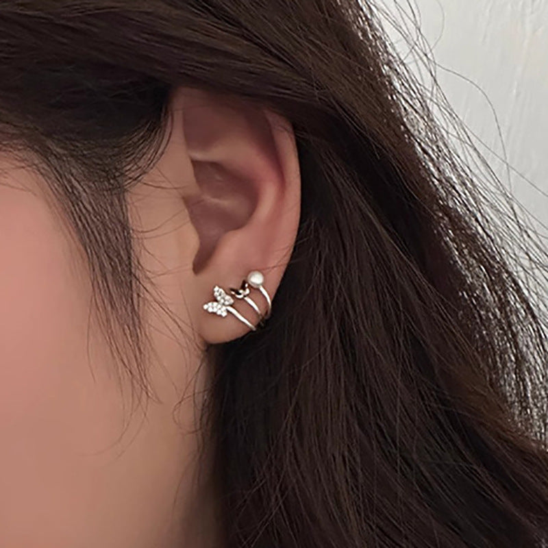 Perla Orecchino artigianale delicato